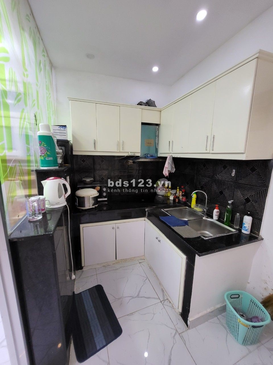 Bán gấp nhà hẻm xe hơi đường Trần Hưng Đạo, DT 50m² x 2 tầng thuận tiện kinh doanh