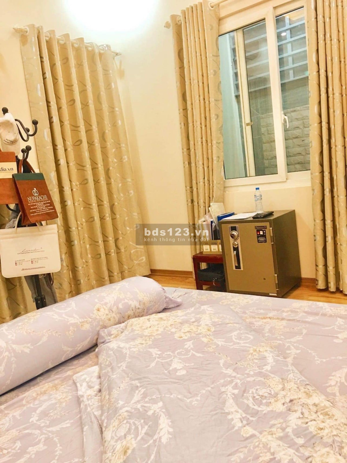 Bán nhà đẹp phố Tôn Đức Thắng DTSD 40m² x 4 tầng, MT 5,4m, gần ô tô