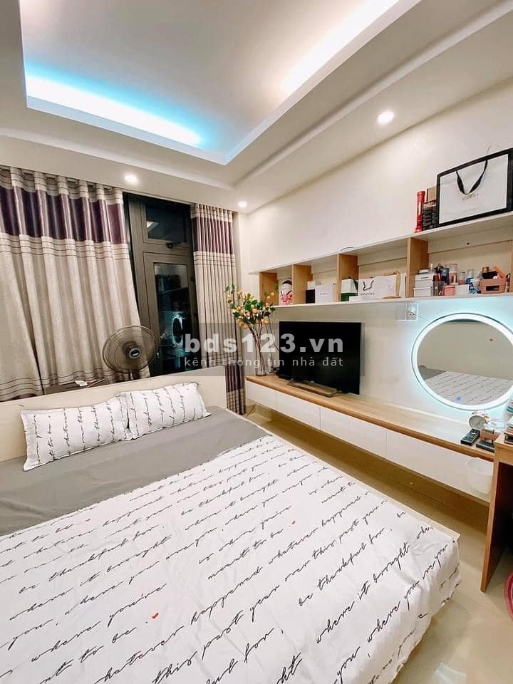 Bán nhà dân xây dựng chính chủ, DT 35m², xe ba gác đỗ cổng , cách đường ô tô 50m