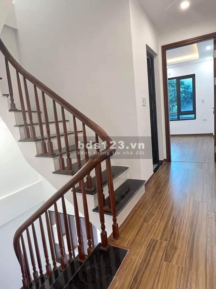Bán nhà Cầu Diễn, Minh Khai, thiết kế hiện đại siêu đẹp, DT 35m², giá chỉ 3,2 tỷ LH 0979 376 683