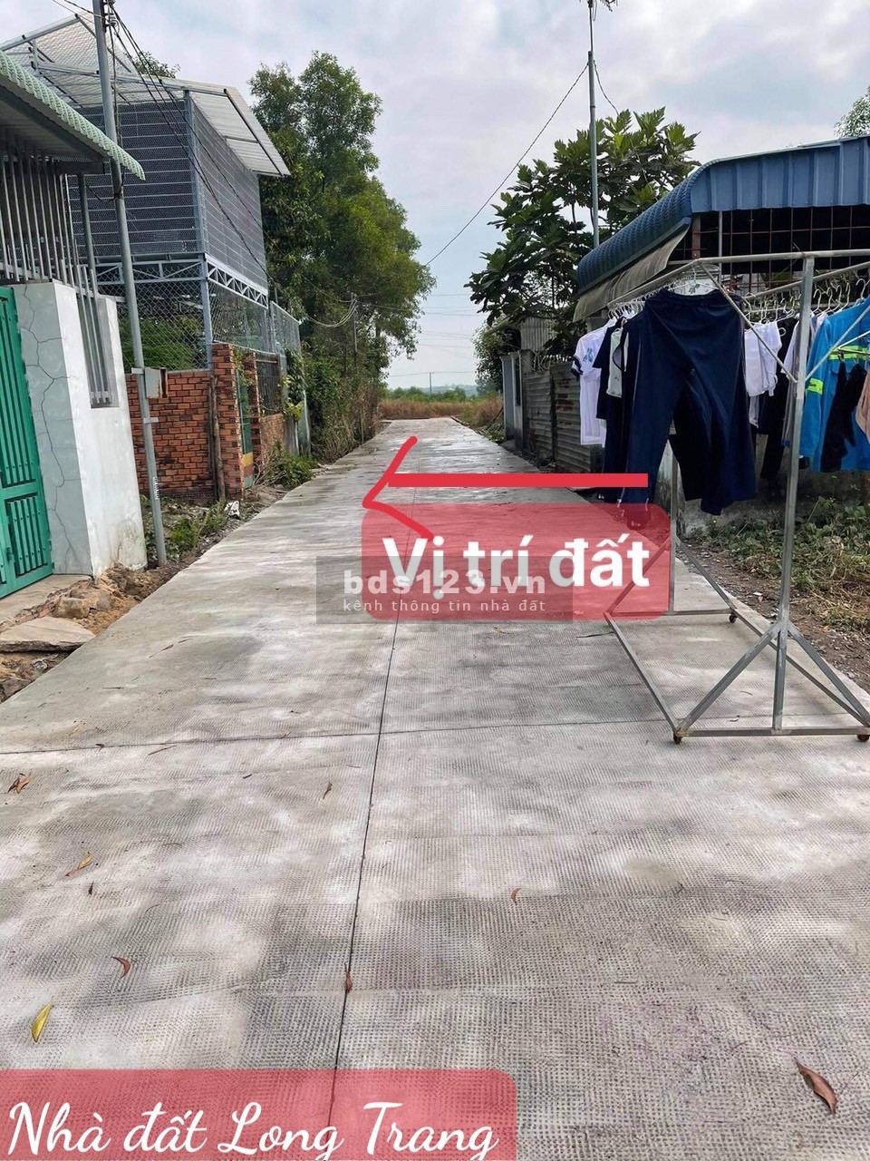 Cần bán lô đất giá rẻ, đẹp, gần nhà dân, cách chợ 200m