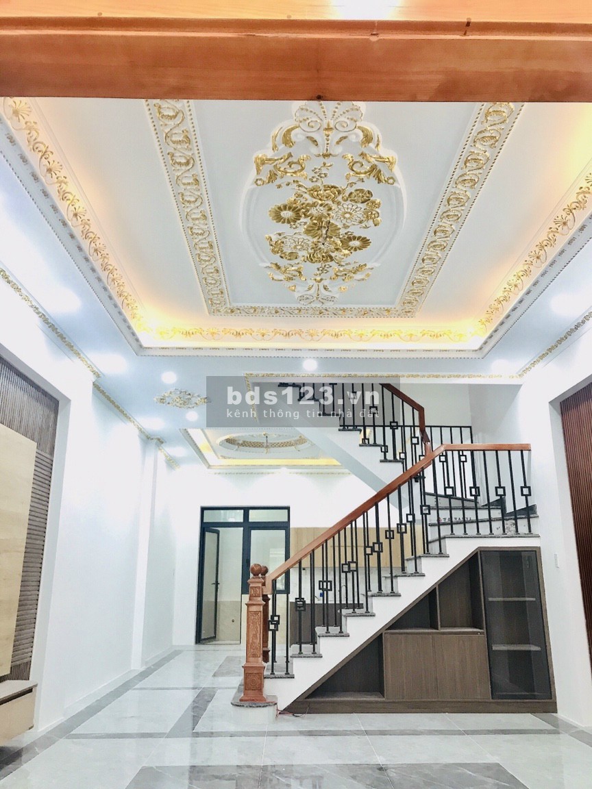 Bán nhà phố mặt tiền Đinh Quang Ân, sổ sẵn, công chứng ngay