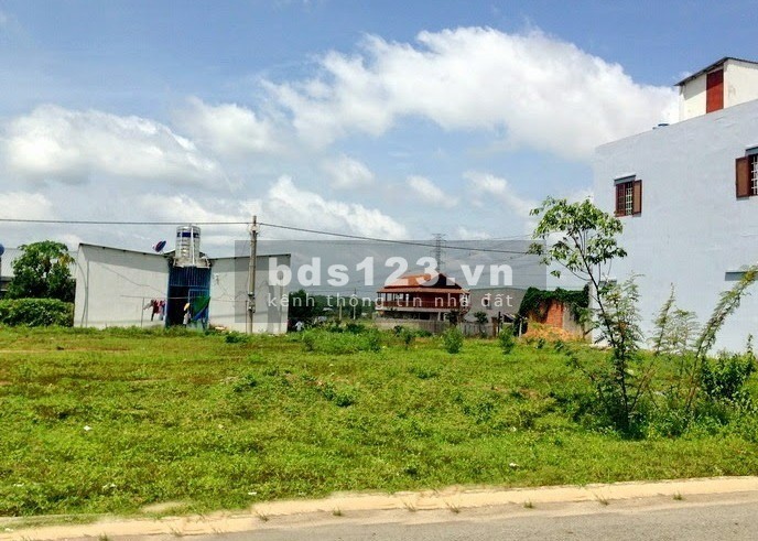 Bán Gấp 4 Lô Đất 950m2 Thổ Cư Tây Ninh Giá 650tr Đối Diện Trường,Mặt Tiền Nhựa,Sổ Sẵn,Kế Bên KCN