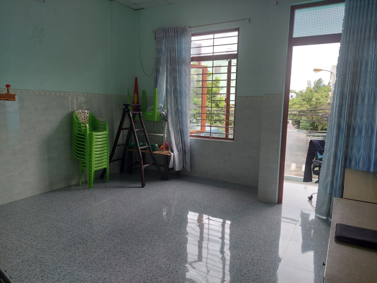Bán nhà phố Hòa Cường Nam, đường 7,5m, MT 5m, giảm sốc 500 triệu LH ngay 0947984998
