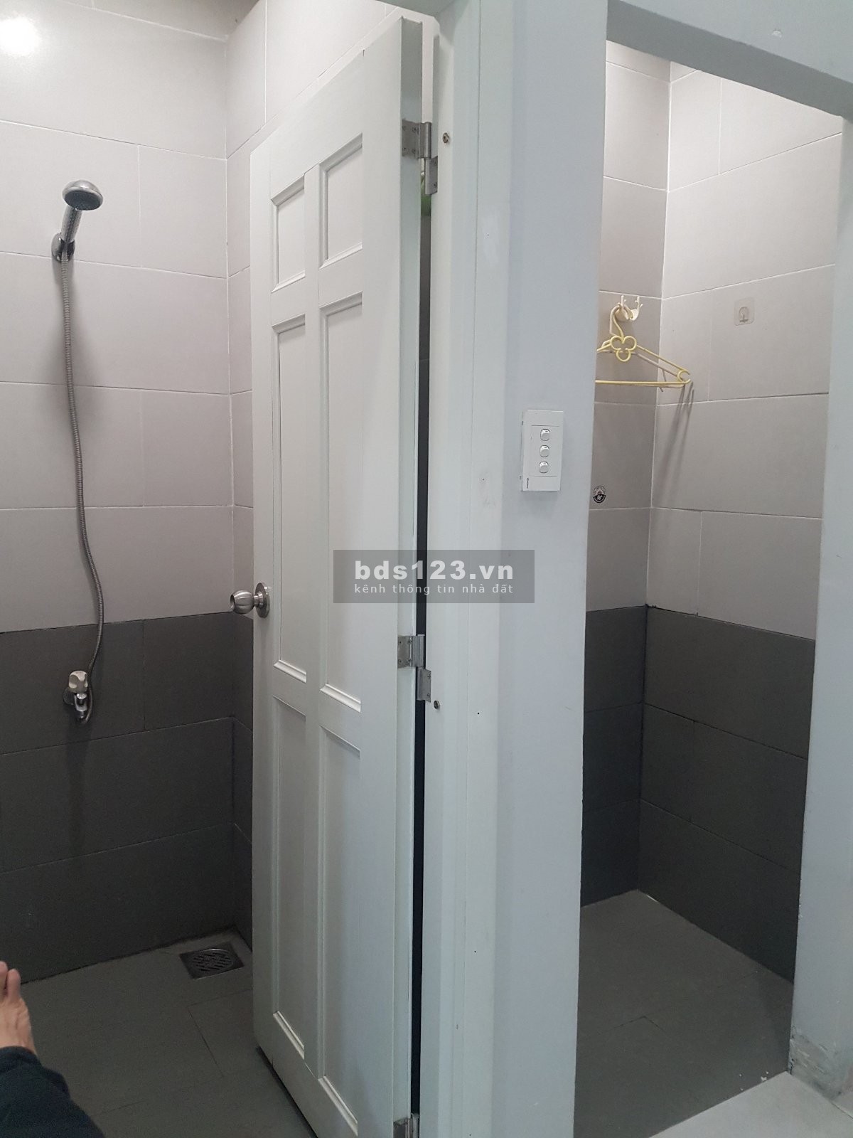 Cho thuê nhà nguyên căn, nhà trống giao ngay. Liên hệ: Công 0906346306