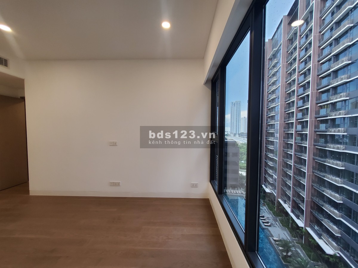 Chính chủ cần chuyển nhượng căn hộ 3 phòng ngủ giá tốt tại The River Thủ Thiêm.