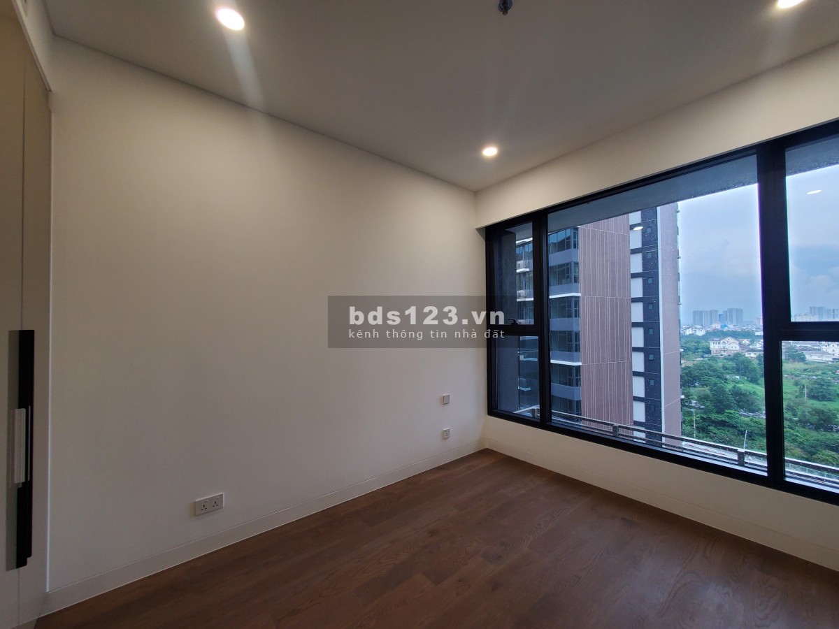 Chính chủ cần chuyển nhượng căn hộ 3 phòng ngủ giá tốt tại The River Thủ Thiêm.