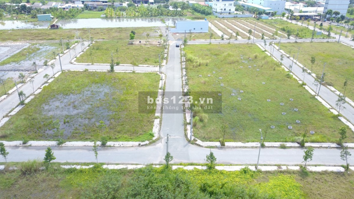 Cần Bán Đất Nền Long Cang Sổ Sẵn diện tích 100m2 giá ngộp