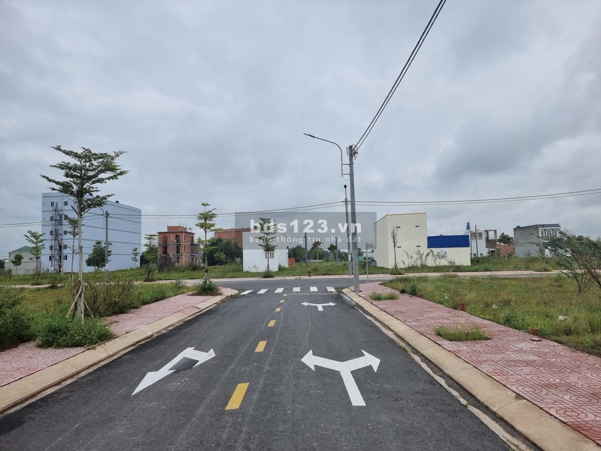Cần Bán Đất Nền Long Cang Sổ Sẵn diện tích 100m2 giá ngộp