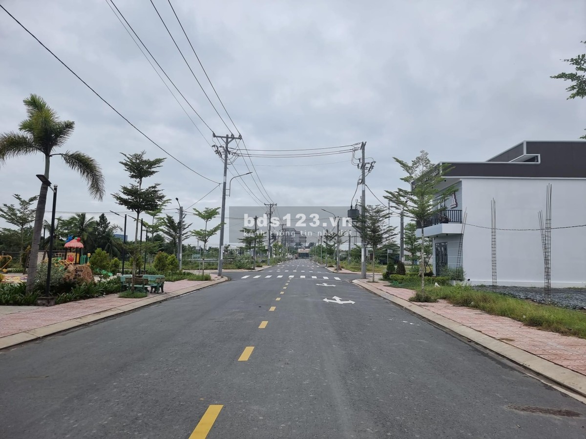 Cần Bán Đất Nền Long Cang Sổ Sẵn diện tích 100m2 giá ngộp