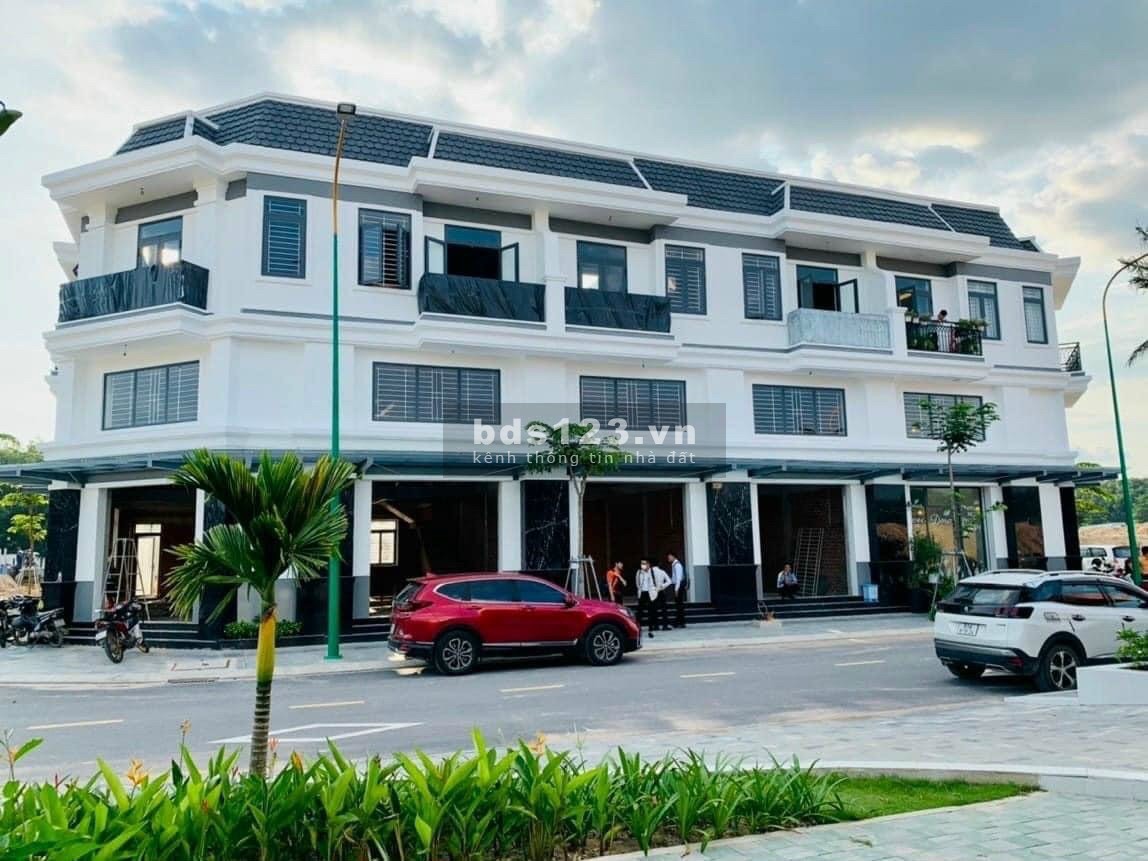 Bán nhà ở Bến Cát, cách TP mới 200m, vay NH 80% lãi 4,8%/năm, DT 118m², giá 1,6 tỷ