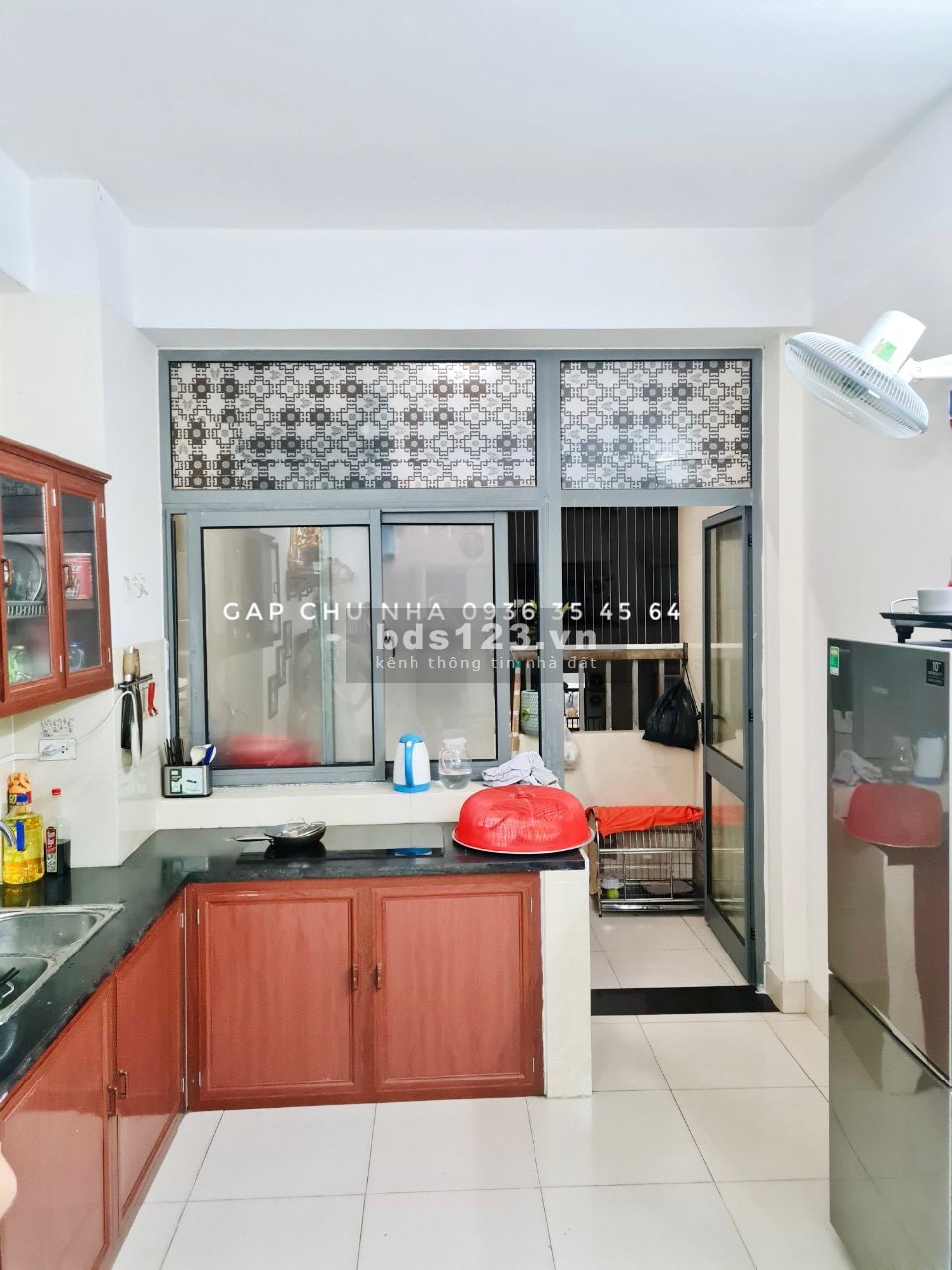 Bán nhanh trong ngày 2 TỶ 1x, 70m2, tầng đẹp full đồ tòa CT2 VOV Mễ Trì