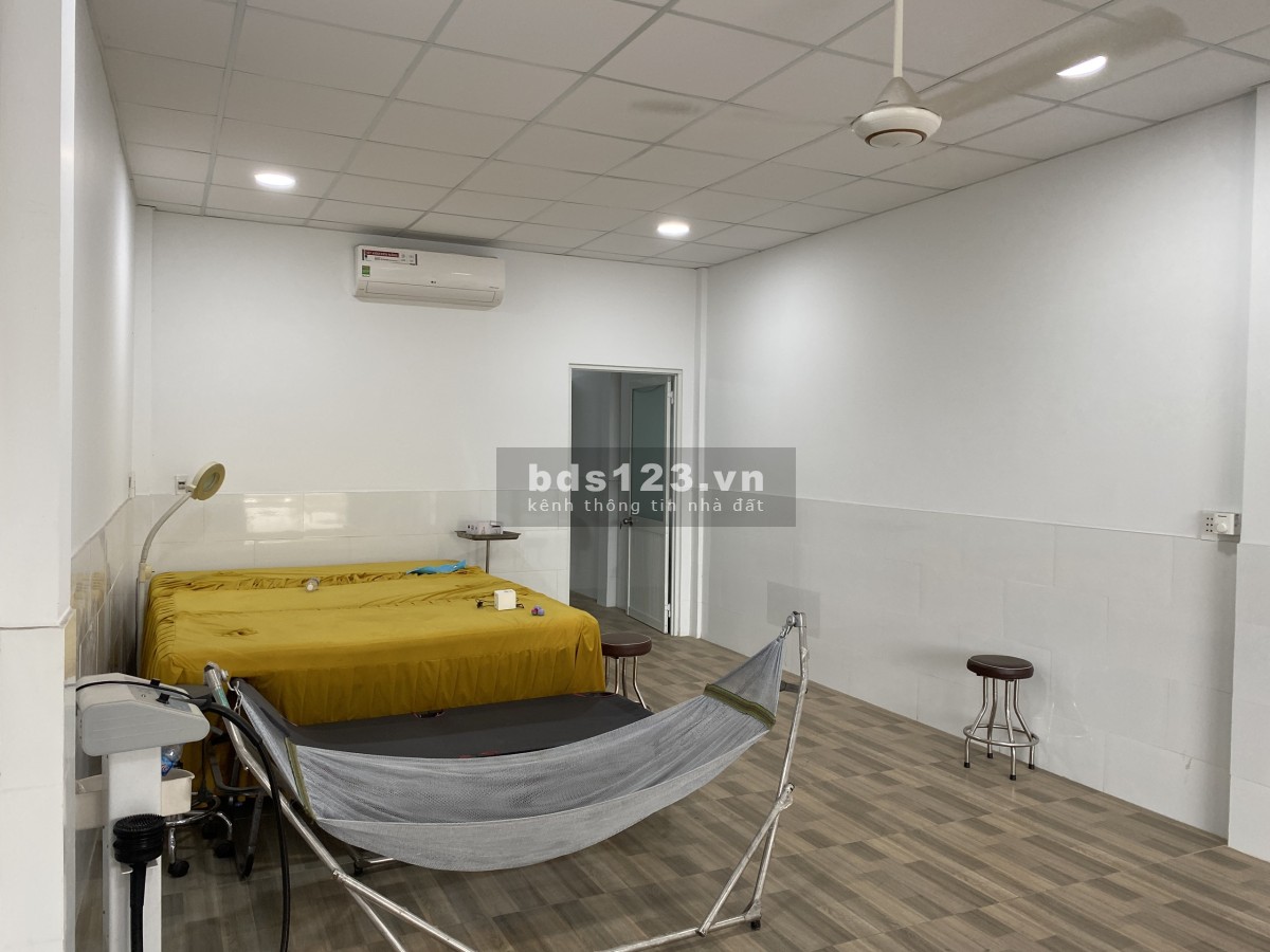 Cho thuê 2 mặt bằng mặt tiền Nguyễn Thị Định, gần Phà Cát Lái