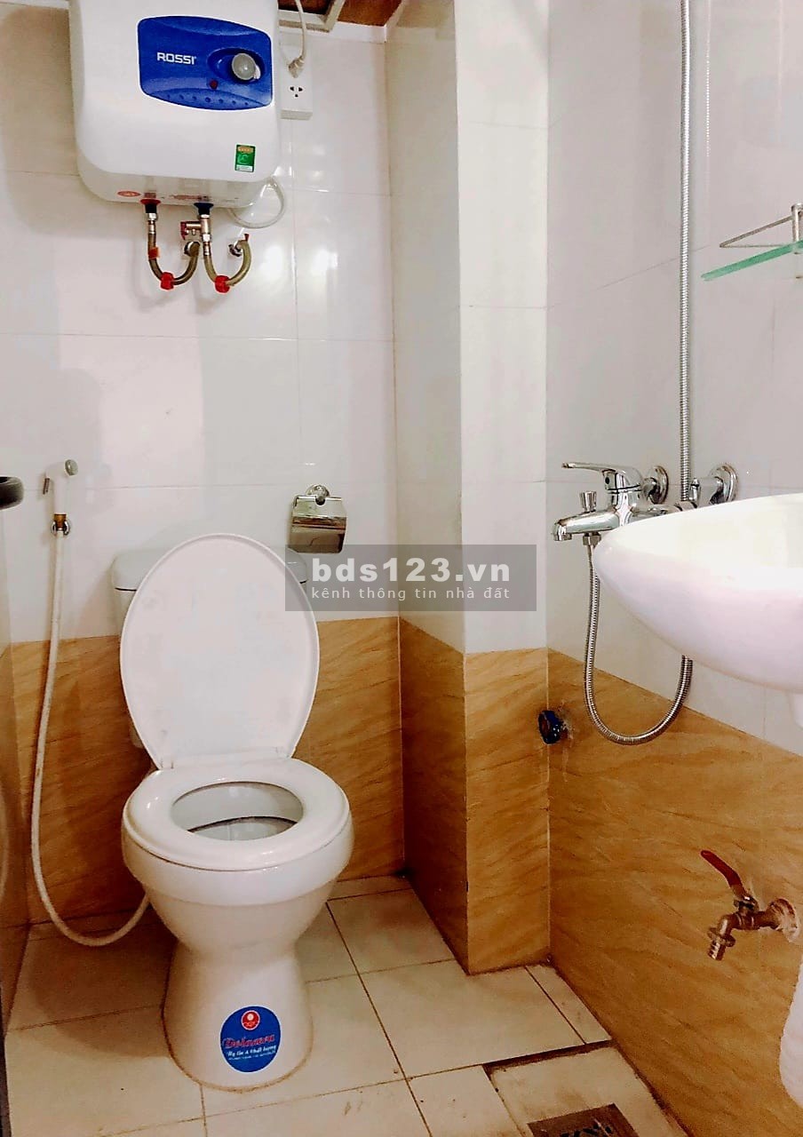Bán tòa căn hộ dịch vụ 8 tầng 25 phòng Nguyễn Trãi giá đầu tư