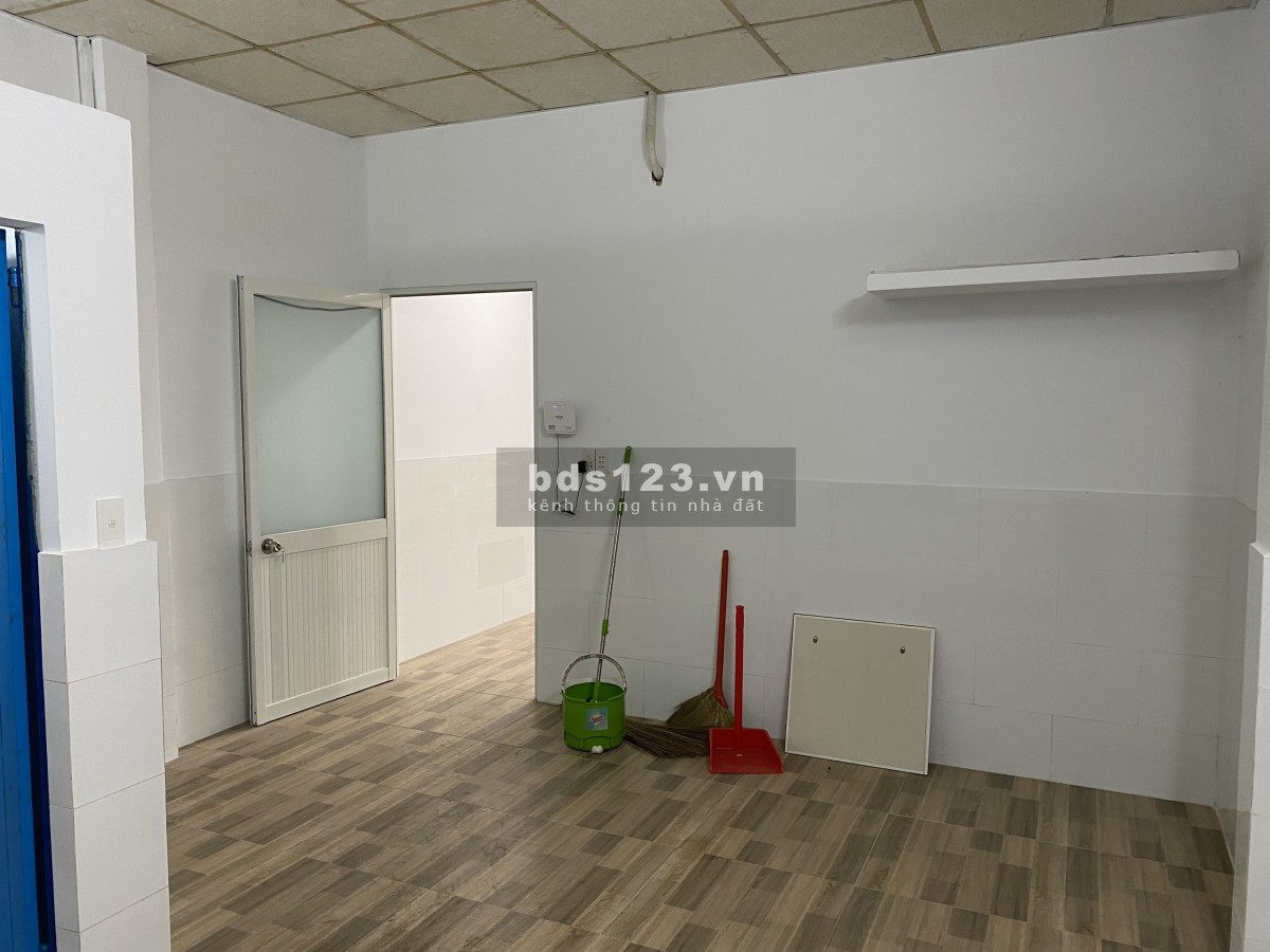 Cho thuê 2 mặt bằng mặt tiền Nguyễn Thị Định, gần Phà Cát Lái