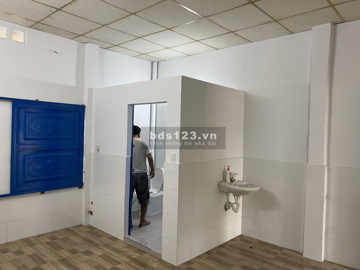 Cho thuê 2 mặt bằng mặt tiền Nguyễn Thị Định, gần Phà Cát Lái