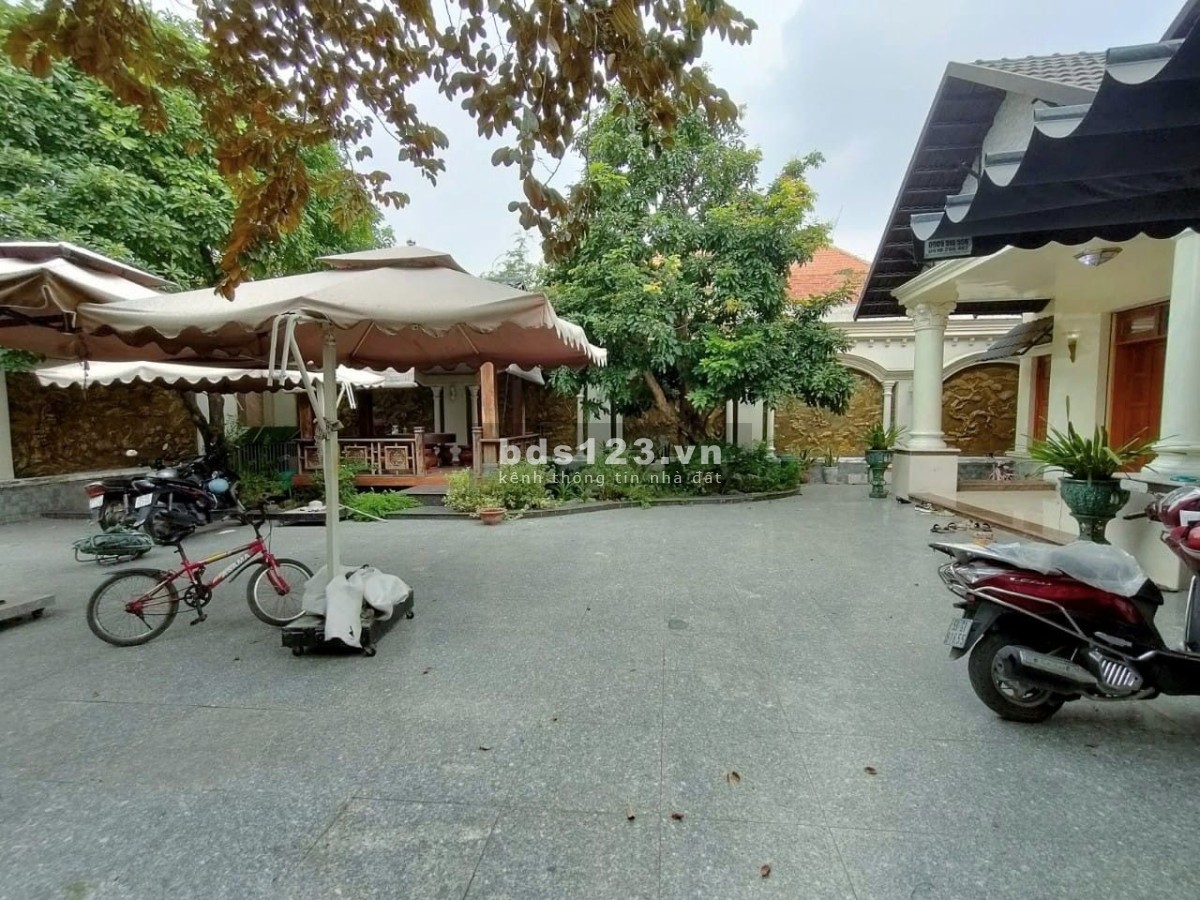 Biệt thự sân vườn đẹp phường Tân Thới Hiệp, quận 12, DT 810m², giá 32 tỷ đồng