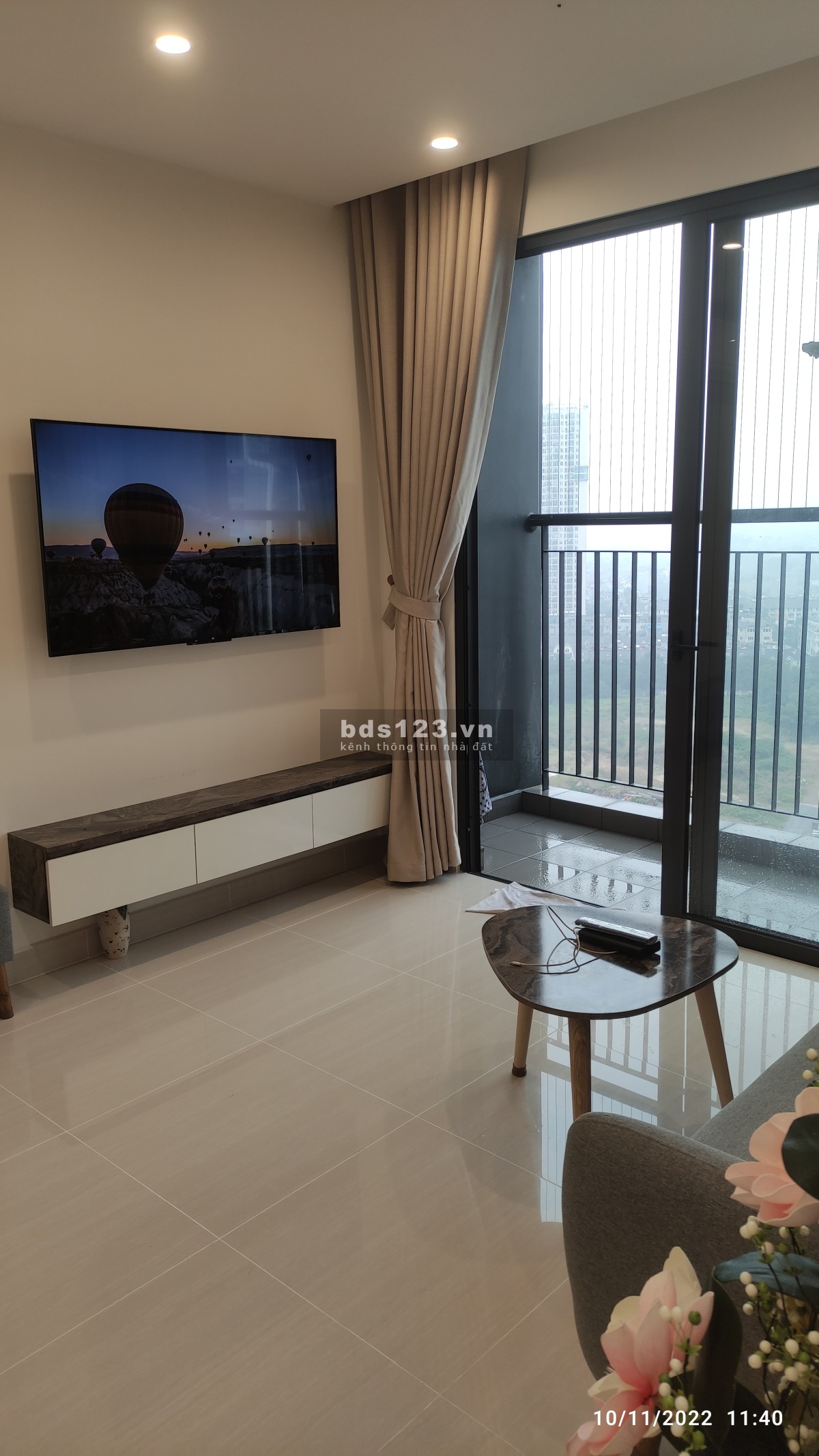 Chính chủ cho thuê căn 1+1 tầng trung Vinhomes Smart City LH 0979081270