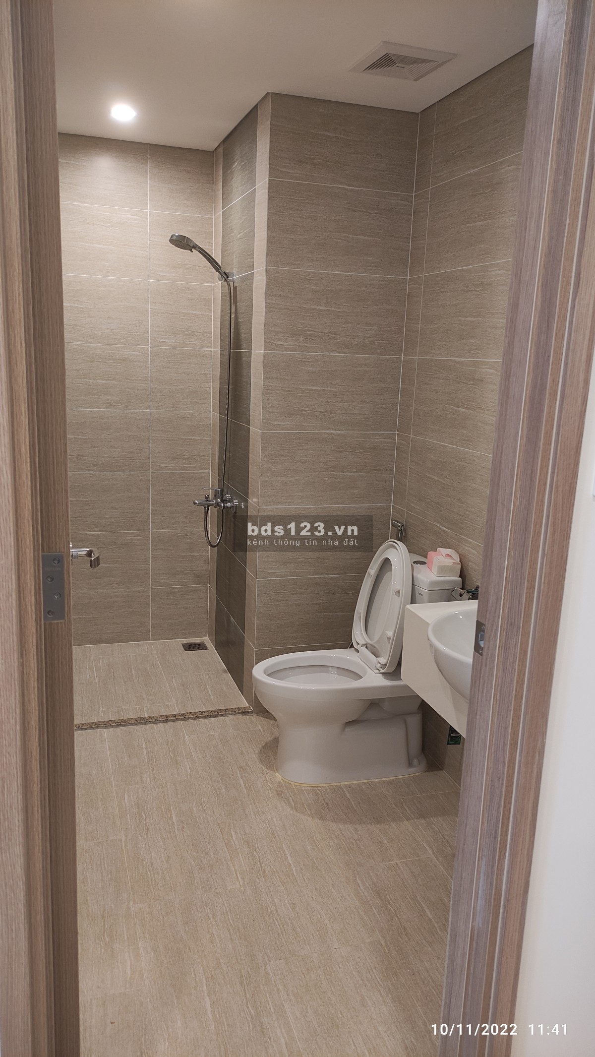 Chính chủ cho thuê căn 1+1 tầng trung Vinhomes Smart City LH 0979081270