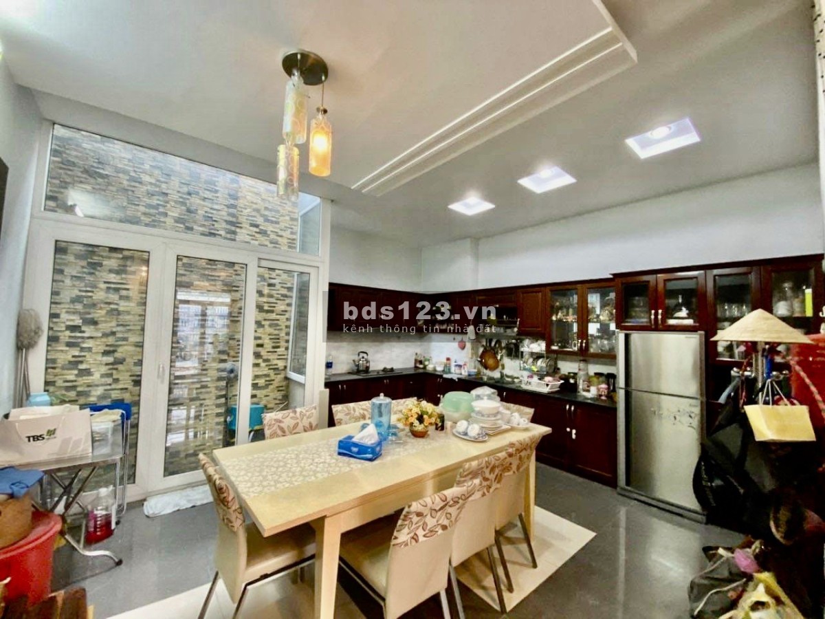 Bán nhà hẻm xe hơi Lê Văn Việt, Hiệp Phú, quận 9, SHR, DT 100m², giá 7,6 tỷ đồng