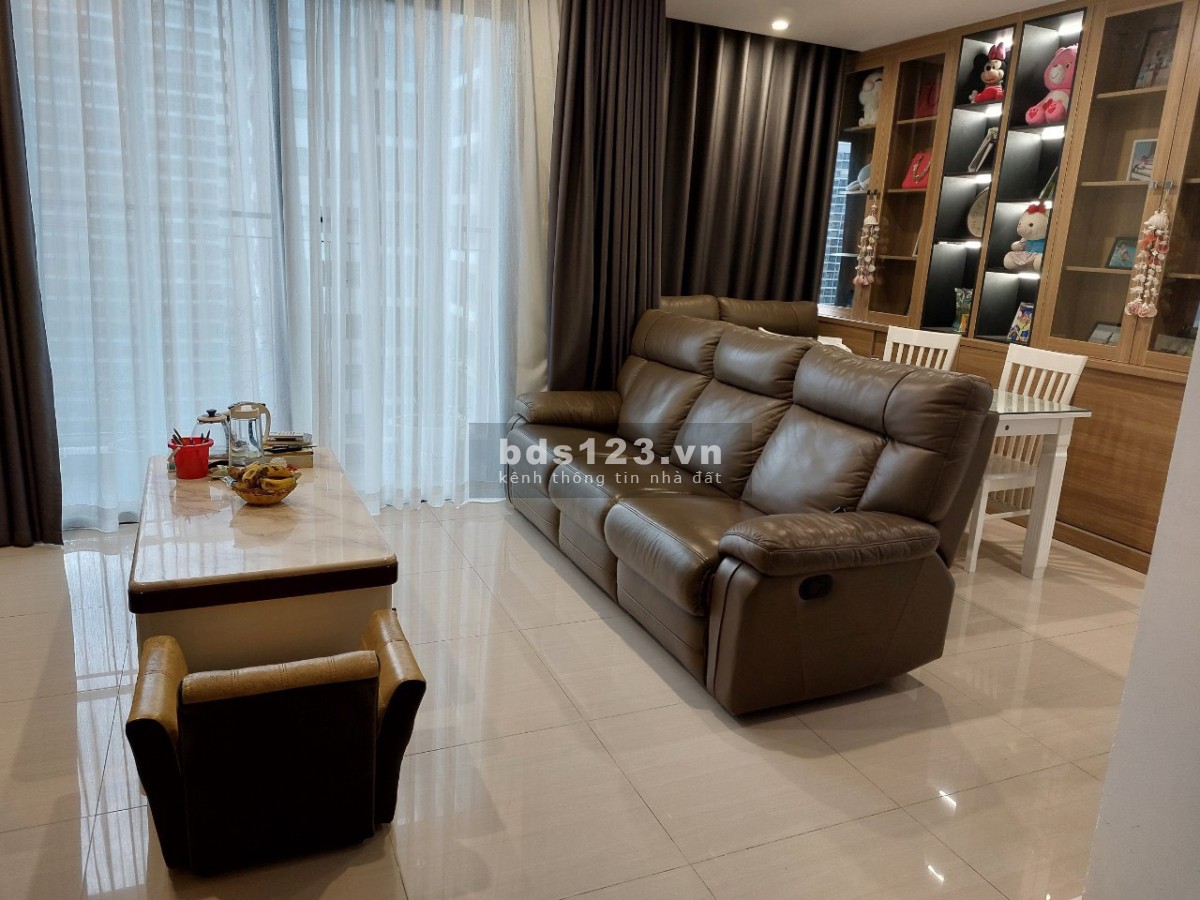 Cần tiền bán GẤP căn 2PN + 1 (2WC) view thoáng đẹp chỉ 2.15 tỷ tại Ocean Park LH: 0969.493.294