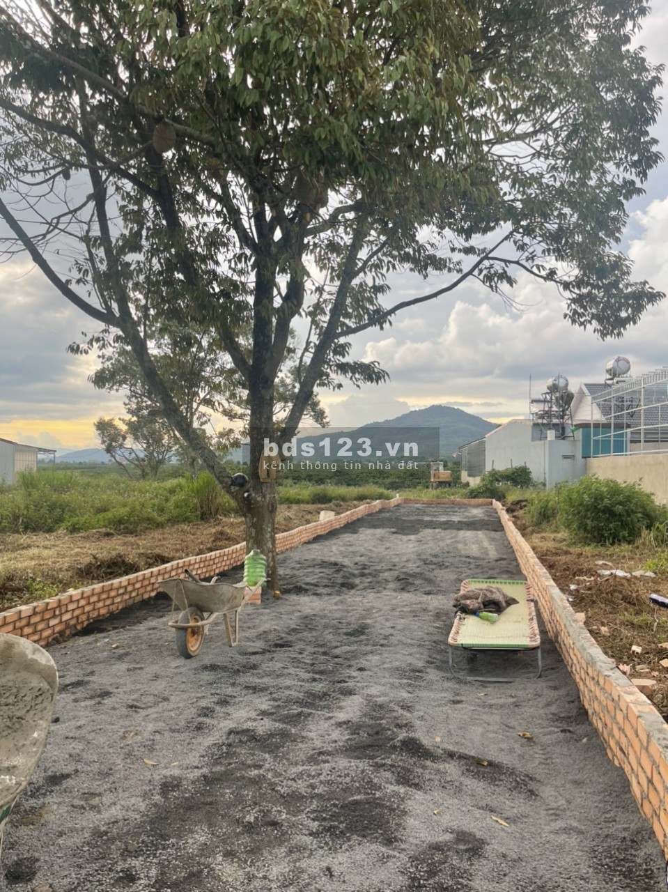 Bán lô đất xây dựng giá rẻ gần thị xã Liên Nghĩa và sân bay Liên Khương
