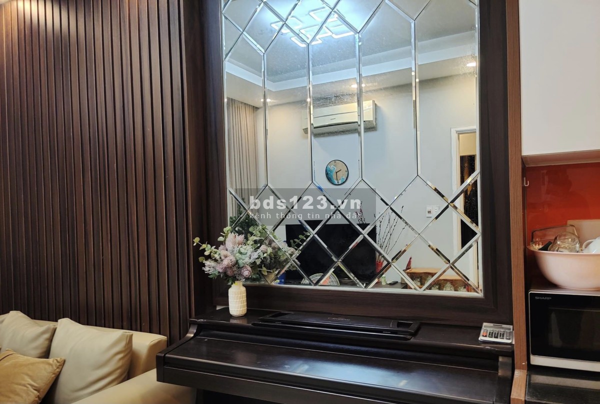 Bán căn hộ 60m2 tầng 14 C/C 9 View Apartment Thủ Đức