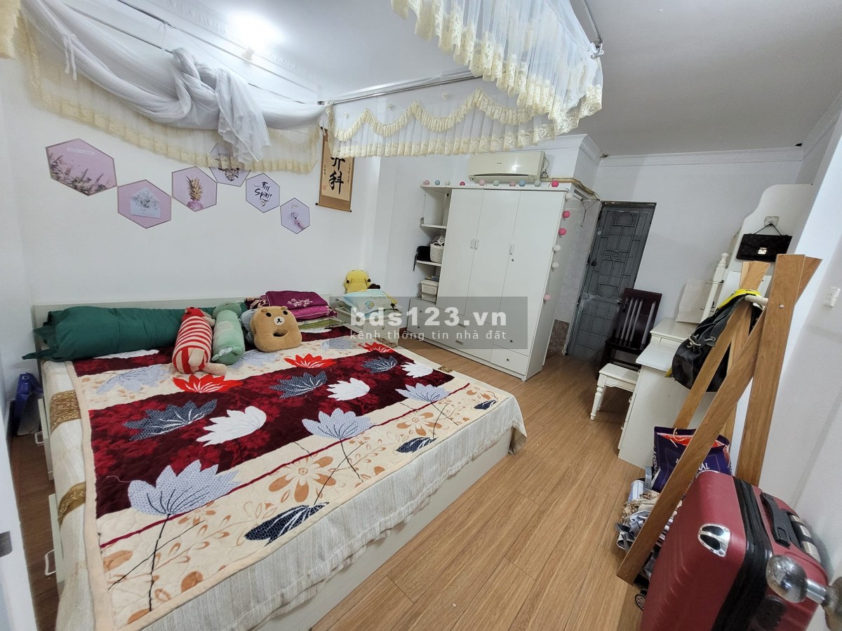 Bán CỰC GẤP nhà Yên Nghĩa ô tô, DT 40m² x 3 tầng, ngõ thông chỉ 3 tỷ đồng