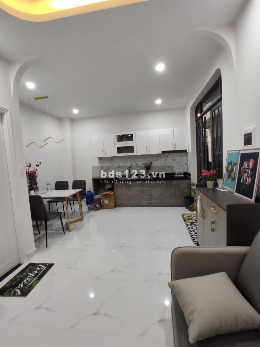 Bán gấp nhà mới đẹp Tân Phú, tặng đủ nội thất DTSD 31m², giá chỉ 3,98 tỷ đồng