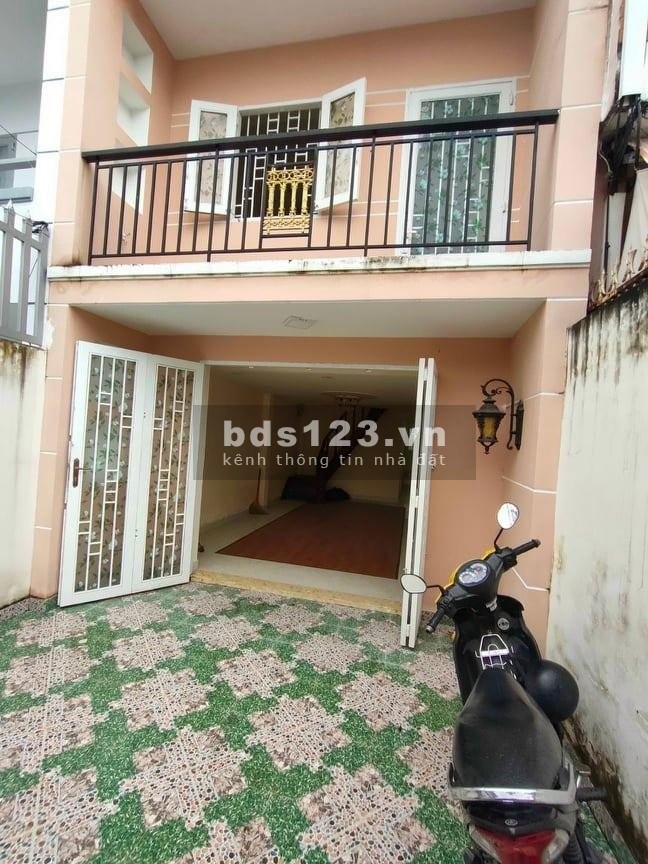 Bán gấp căn nhà đường Bùi Văn Hoài, DTSD 70m², SHR giá 1,7 tỷ
