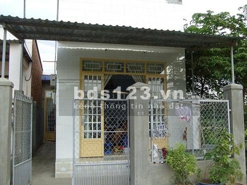 Bán gấp căn nhà đường Bùi Văn Hoài, DTSD 70m², SHR giá 1,7 tỷ