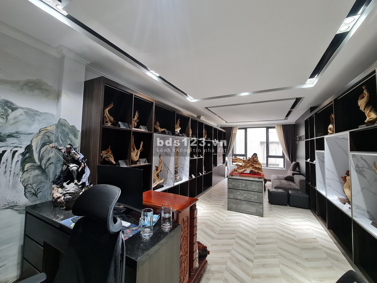 Bán nhà phố Phạm Ngọc Thạch, DT 120m² x 4 tầng, giá 16,8 tỷ