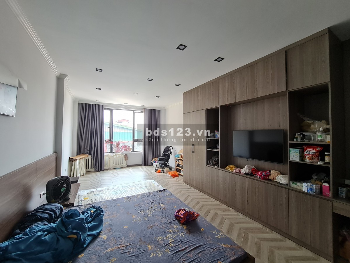 Bán nhà phố Phạm Ngọc Thạch, DT 120m² x 4 tầng, giá 16,8 tỷ