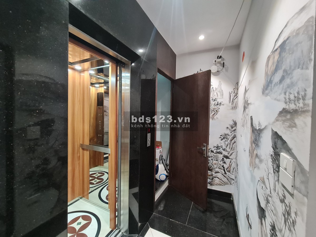 Bán nhà phố Phạm Ngọc Thạch, DT 120m² x 4 tầng, giá 16,8 tỷ