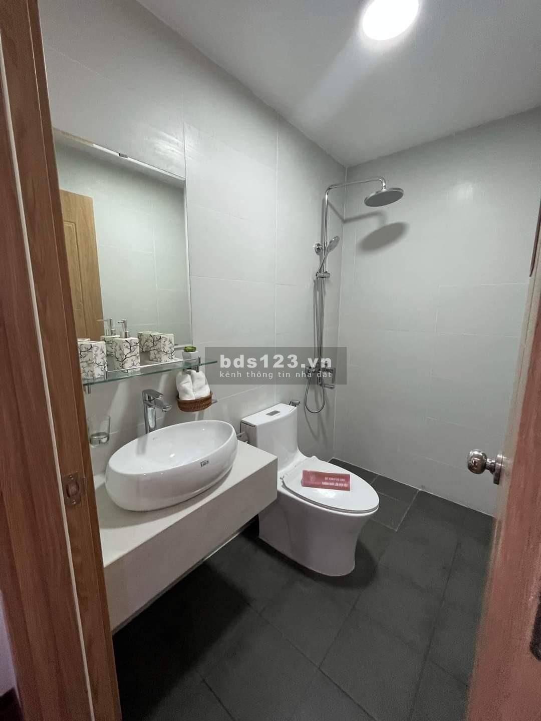 Cơ hội cuối cùng chỉ 1.850TR Sở hữu ngay căn 2NGỦ 2VS View Thoáng Mát Vinhomes LH: 0987.767.788