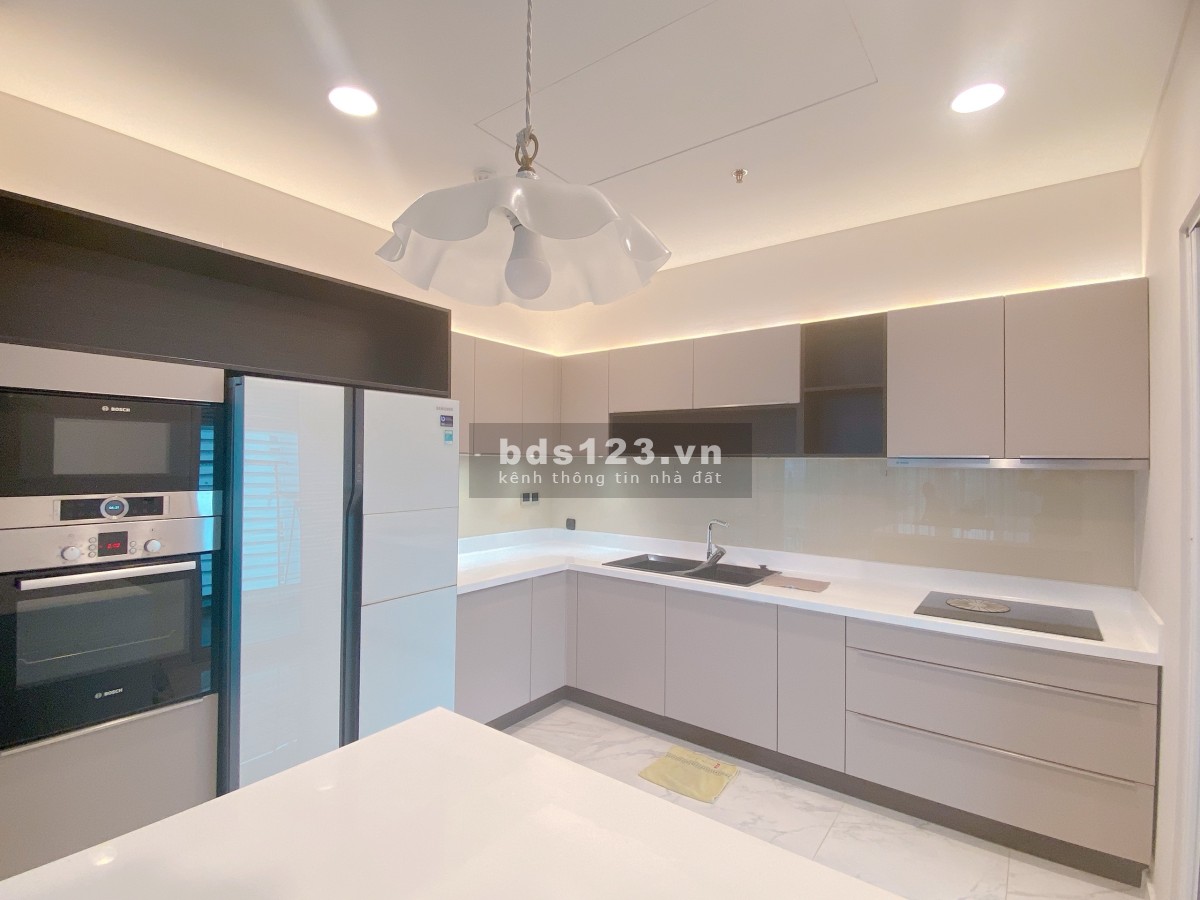 Cho thuê căn hộ cao cấp 3pn, dt 155m2 Sarica Sala view công viên, lh 0763829986