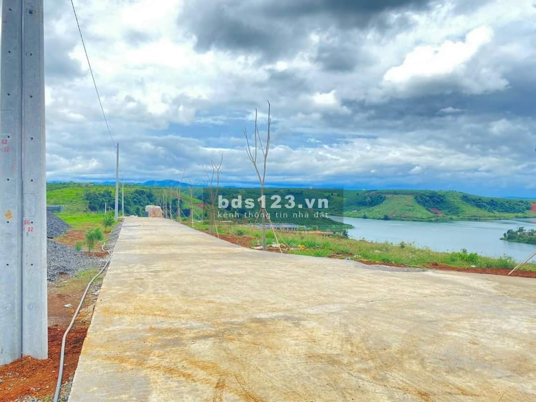 Thanh lý đất Ngộp View hồ 600m2 Sổ hồng Thổ cư Bảo Lộc giá rẻ chỉ 990 Triệu
