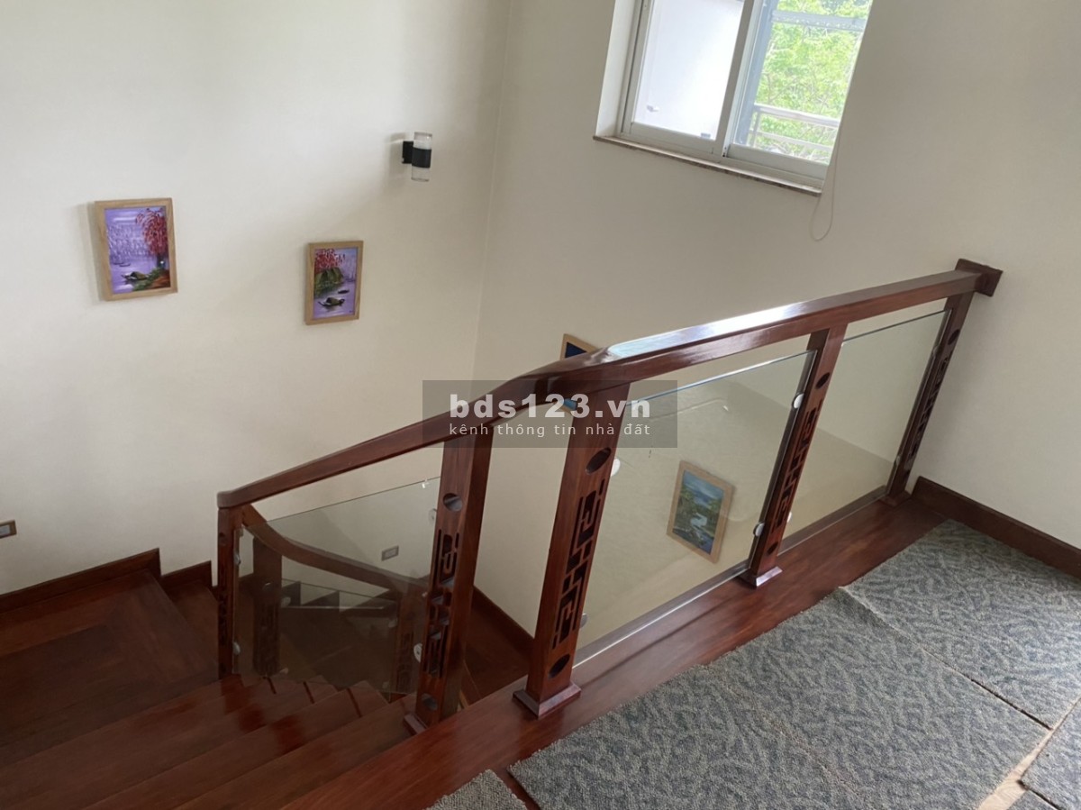 Chủ nhà cân cho thuê căn BT Mimosa, KĐT Ecopark, nhà đầy đủ nội thất. Giá 35tr/th. LH 0964 109 408