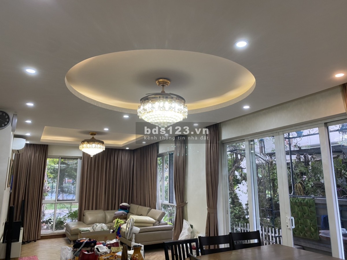 Chủ nhà cân cho thuê căn BT Mimosa, KĐT Ecopark, nhà đầy đủ nội thất. Giá 35tr/th. LH 0964 109 408