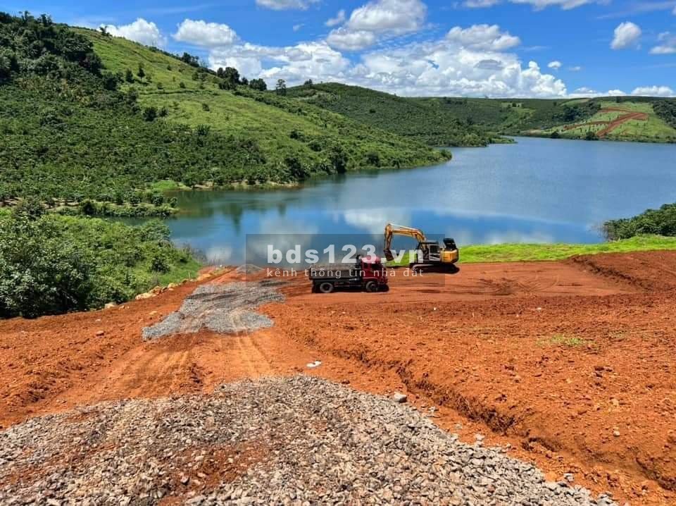 Thanh lý đất Ngộp View hồ 600m2 Sổ hồng Thổ cư Bảo Lộc giá rẻ chỉ 990 Triệu