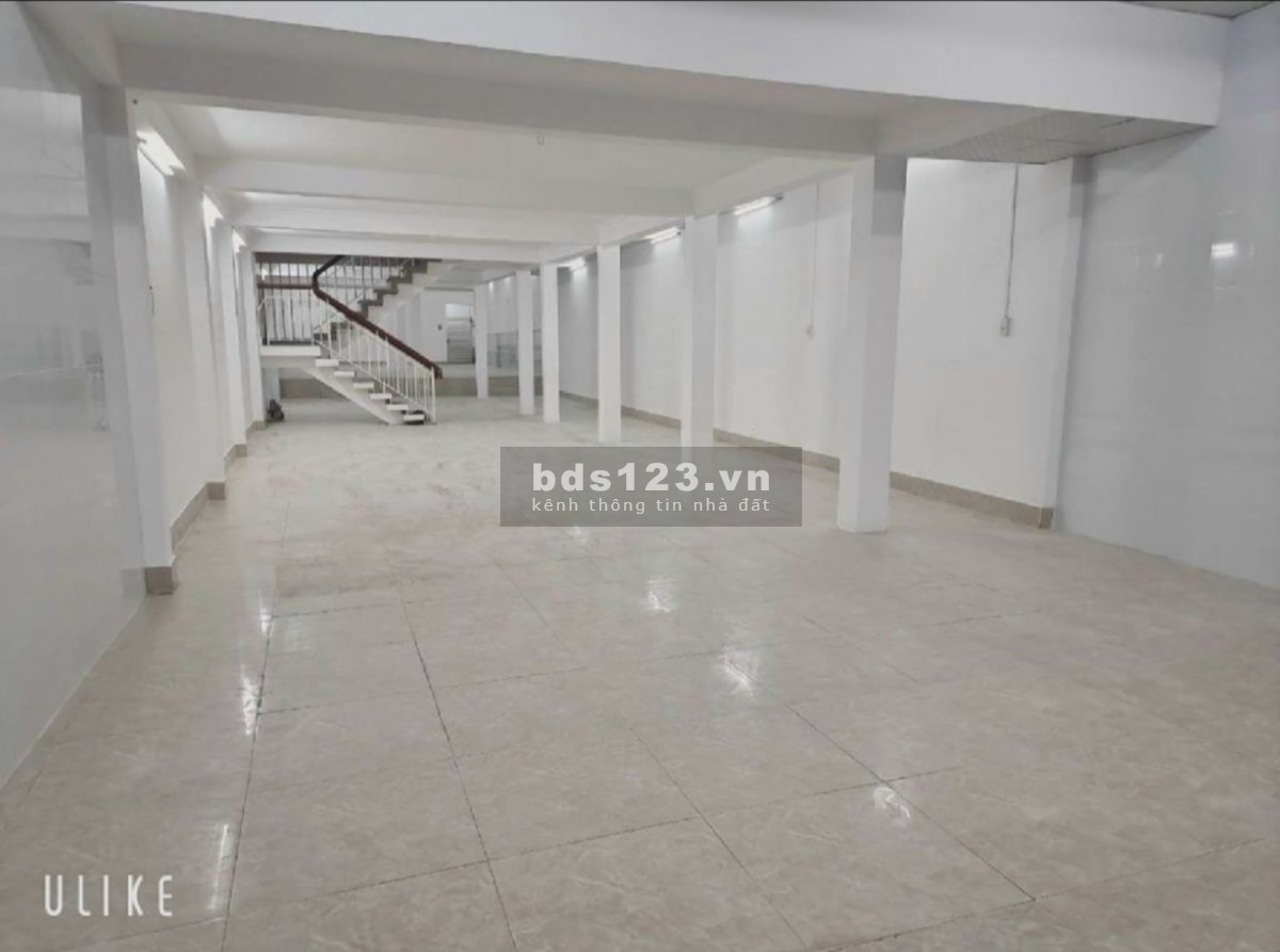 Cho thuê mặt bằng nguyên căn 320m2 mặt tiền đường Huỳnh Tấn Phát - Q7