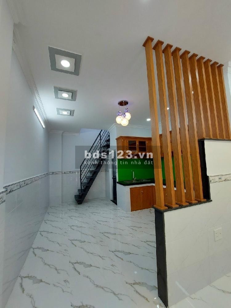 Bàn nhà gần khu Nam Long, Bình Tân, DT 40m², 2 PN + 2 WC, giá chỉ 4,1 tỷ