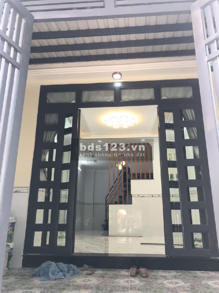 Bàn nhà gần khu Nam Long, Bình Tân, DT 40m², 2 PN + 2 WC, giá chỉ 4,1 tỷ