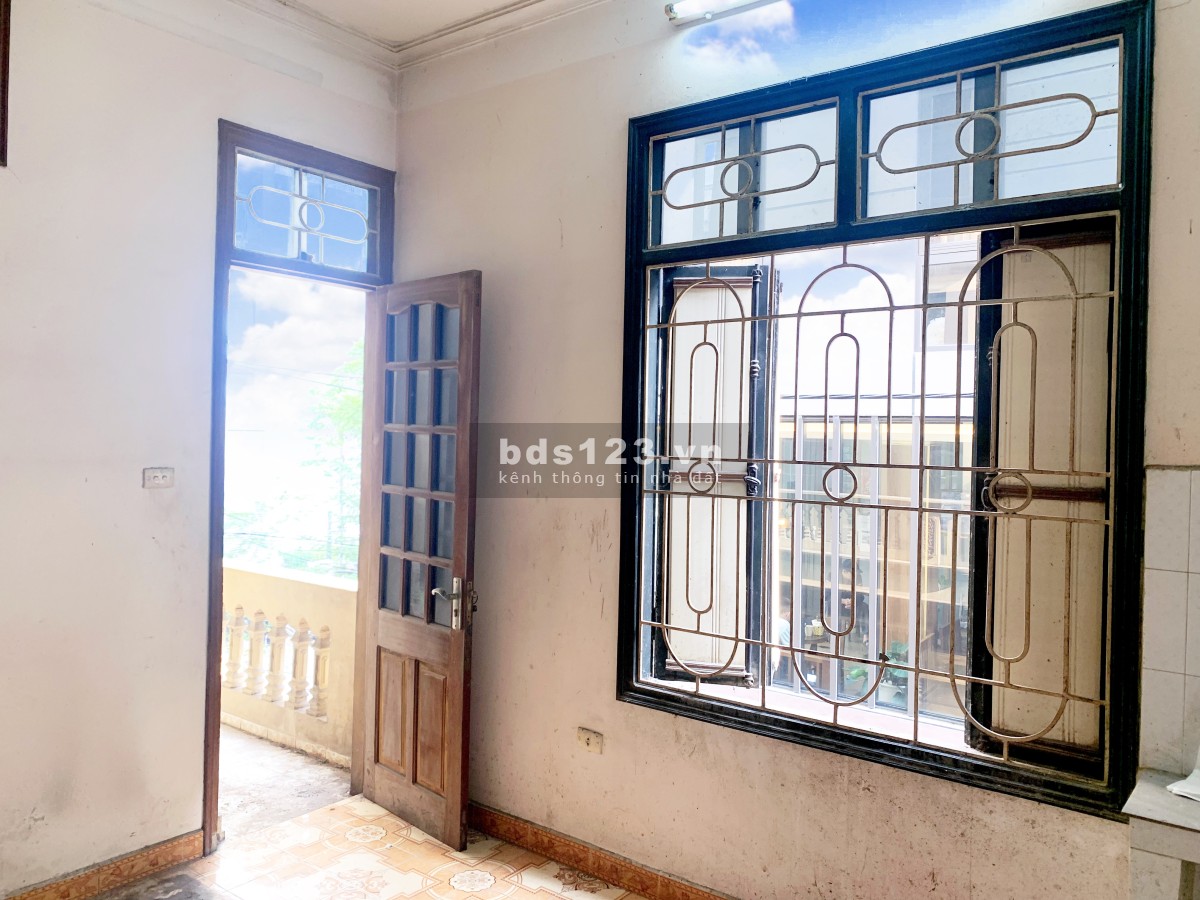 Chính chủ cho thuê căn nhà lô góc vị trí đắc địa kinh doanh mọi mặt hàng.