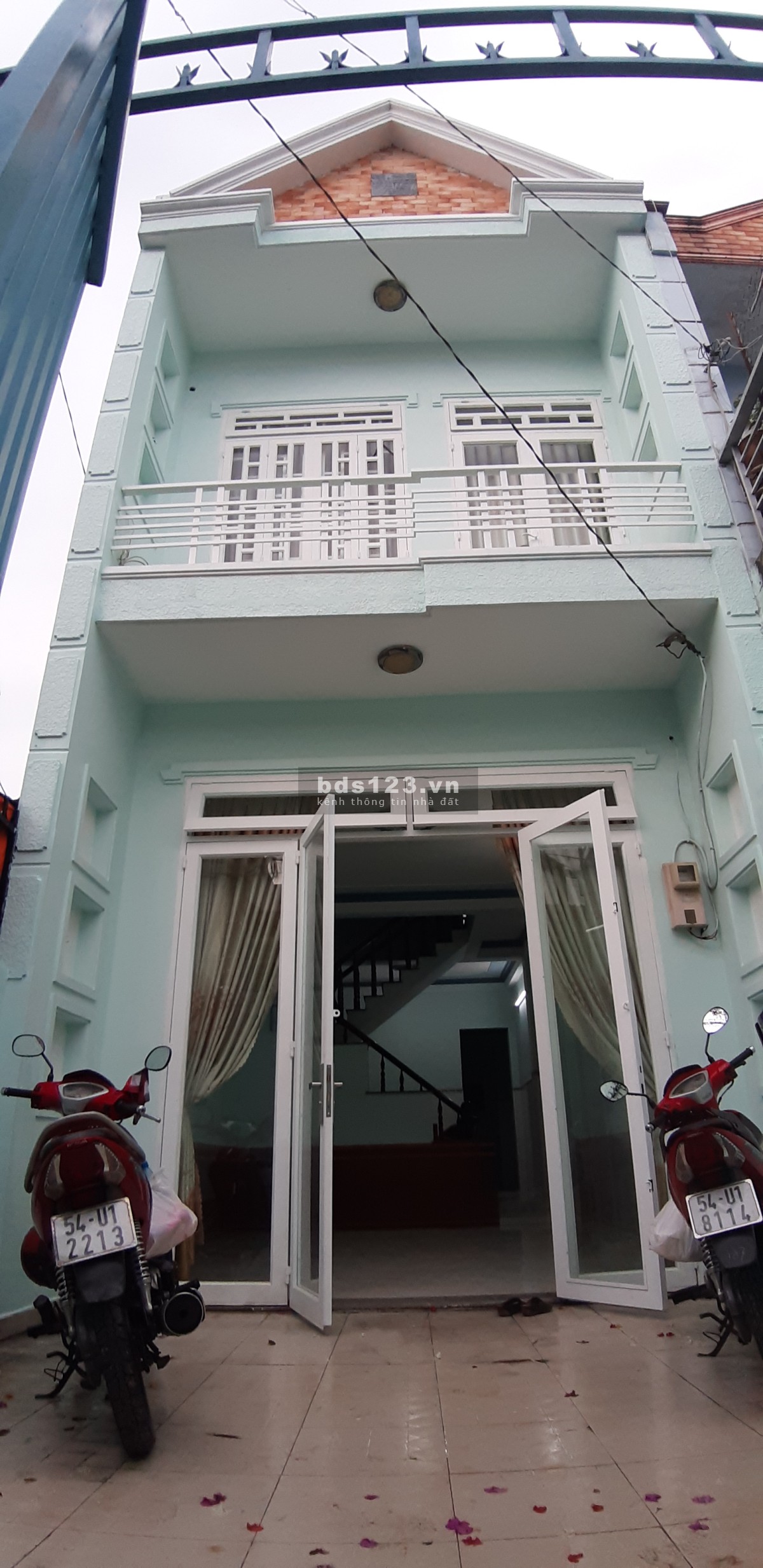 Nhà nguyên căn để ở, làm vp cty dt133m2 trệt1lầu Trần Thị Hè HiệpThành Q12
