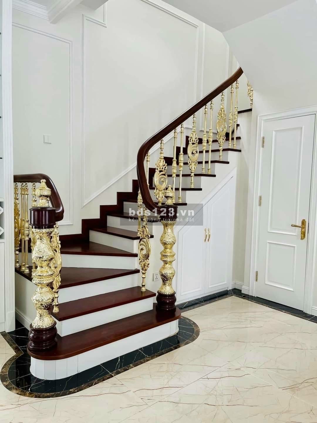 Bán biệt thự song lập Vinhomes Ocean Park full nội thất, dt 150m2 4 tầng mặt tiền 15 giá 39 tỷ