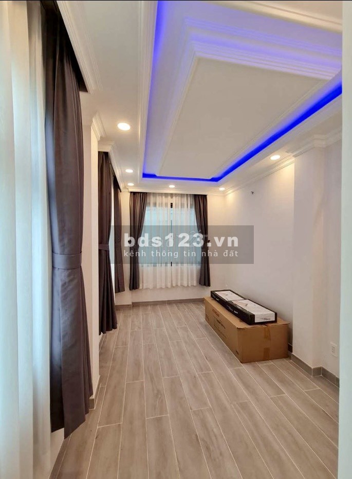 Bán nhà hẻm xe máy 184 Lý Chính Thắng, phường 9, quận 3, nhà 3 lầu
