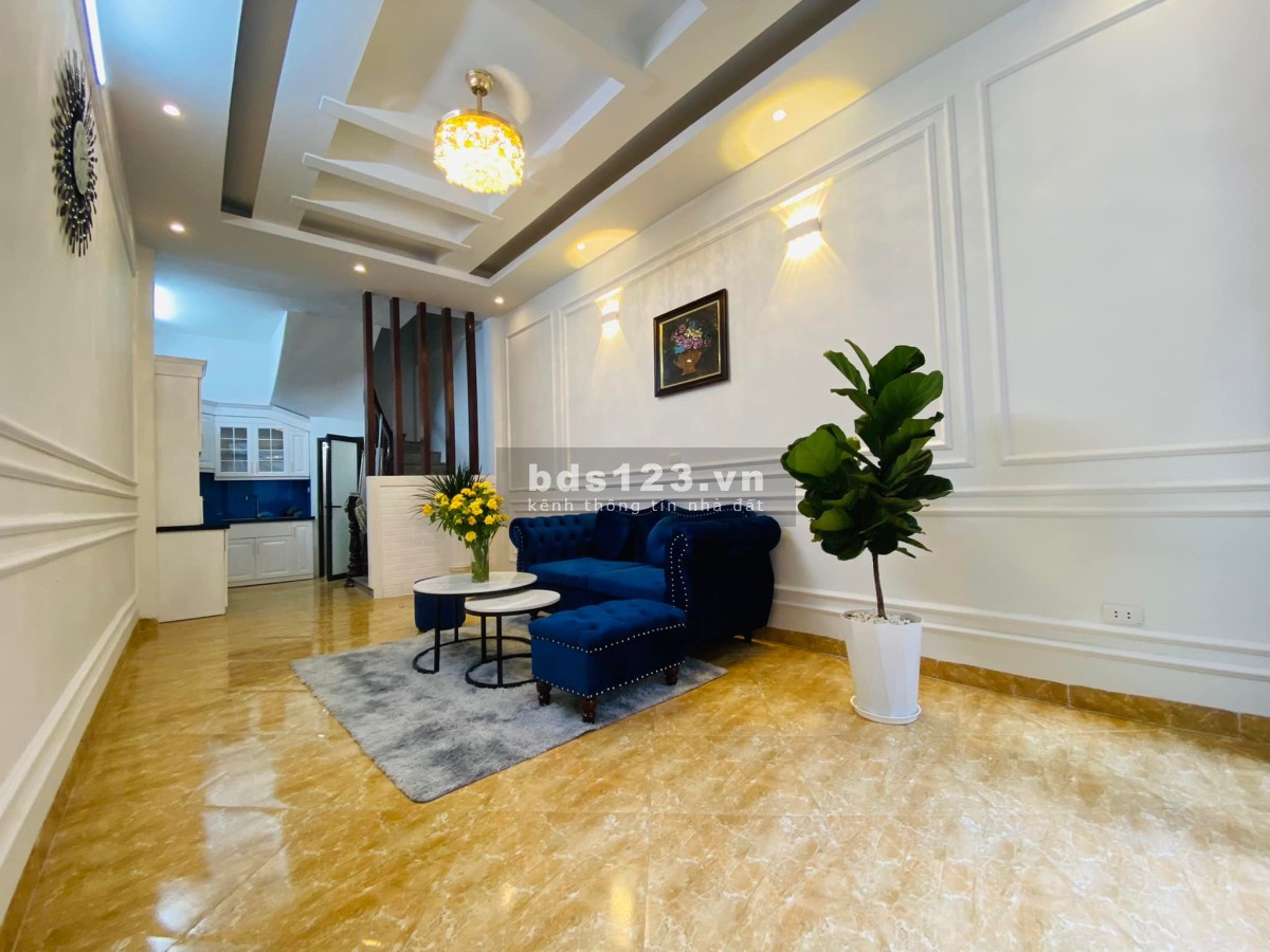 Bán nhà mặt phố Trần Quang Diệu, DT 40m² x 5 tầng, giá 16,9 tỷ