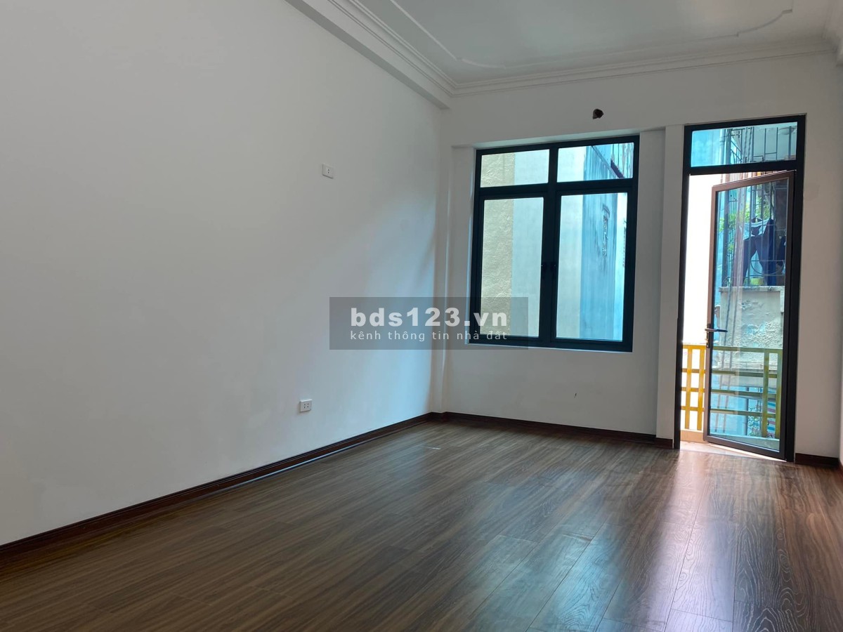 Bán nhà mặt phố Trần Quang Diệu, DT 40m² x 5 tầng, giá 16,9 tỷ