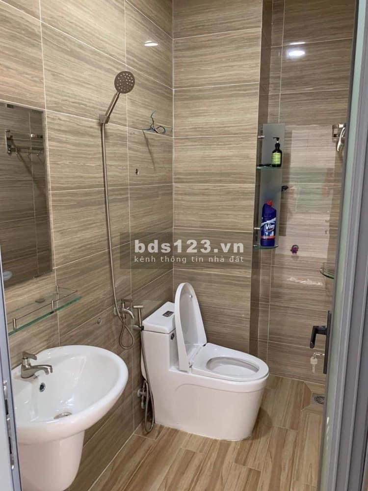 Tìm 2 nam ở ghép 170 Bùi Đình Tuý chỉ 1,625 triệu/người